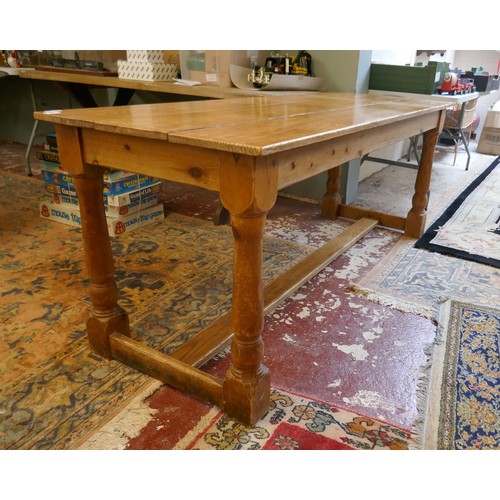 408 - Antique refectory table - Approx size: L: 180cm W: 68cm H: 72cm