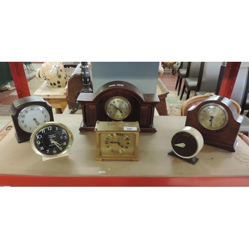 280 - Collection of 5 mantel clocks together with a vintage timer