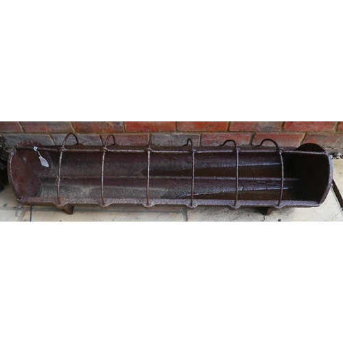 474 - Cast iron pig trough