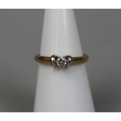 68 - 9ct gold diamond solitaire ring - Size K