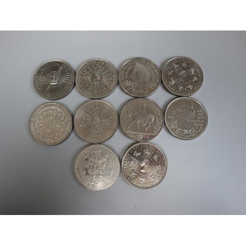 122 - Collection of commemorative coins