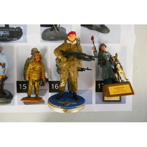 423 - Collection of military figures to include Del Prada, Britain's etc