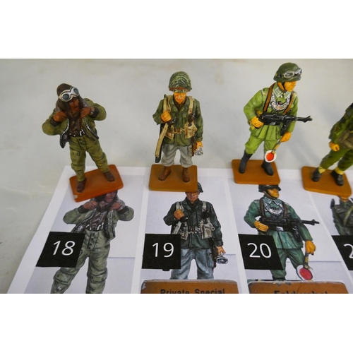 424 - Collection of military figures to include Del Prado, King & Country etc