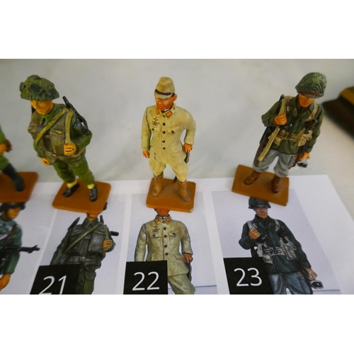 424 - Collection of military figures to include Del Prado, King & Country etc