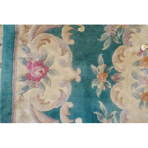 469 - Chinese blue pattern rug - Approx size: 262cm x 155cm