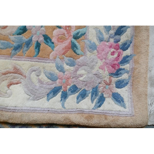 470 - Chinese rug - Approx size: 204cm x 123cm