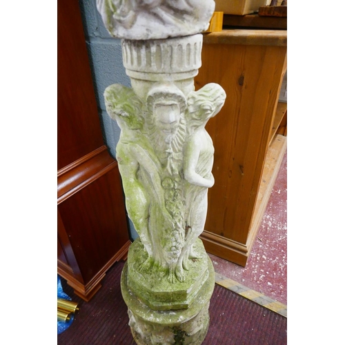 472 - Antique garden bust of maiden on plinth - Approx height: 148cm