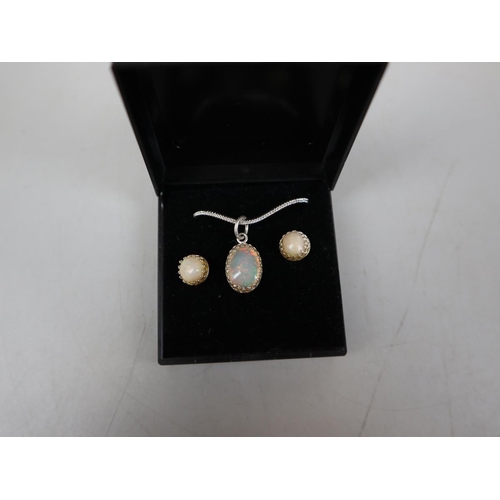 85 - Ethiopian wello crystal opal necklace & earring set on silver