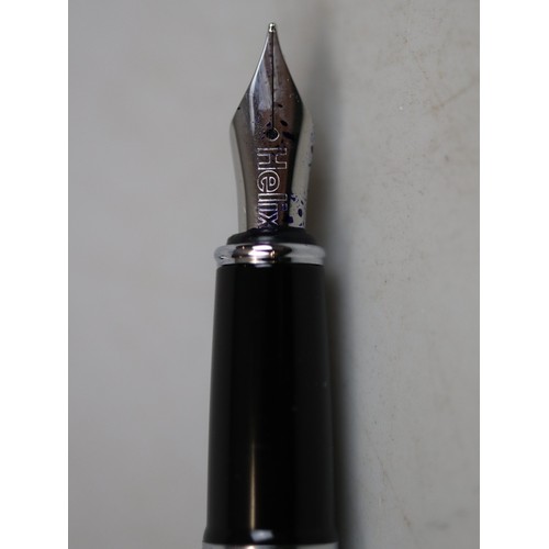 106 - 5 vintage fountain pens