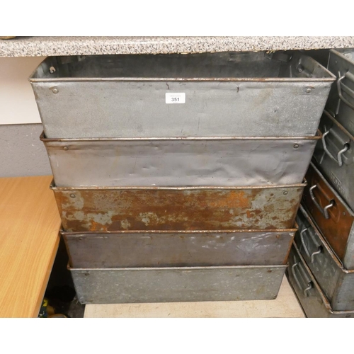 351 - 5 galvanised tote pans