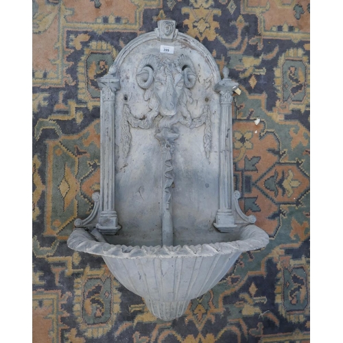 399 - Antique lead water fountain - Approx height: 85cm