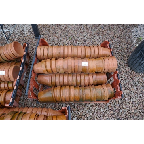 457 - Good collection of terracotta plant pots to include Sankey Bulwell