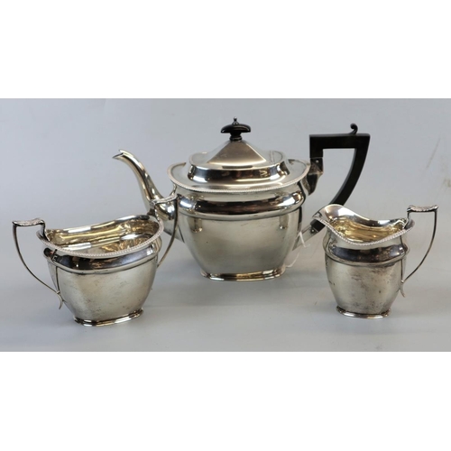 14 - Hallmarked silver tea service Dated 1922 by Martin Hall & co - Approx weight 1020g