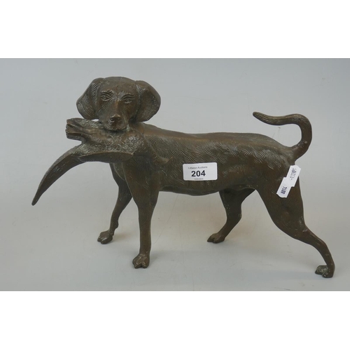 204 - Vintage heavy bronze dog with pheasant - Approx height: 24cm