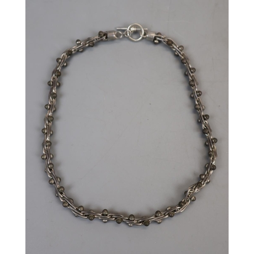 89 - Silver necklace