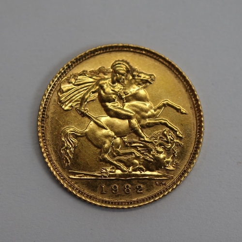 165 - Half sovereign 1982