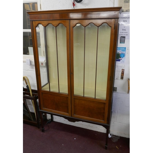 340 - Large china display cabinet - Approx size W: 108cm D: 34cm H: 178cm