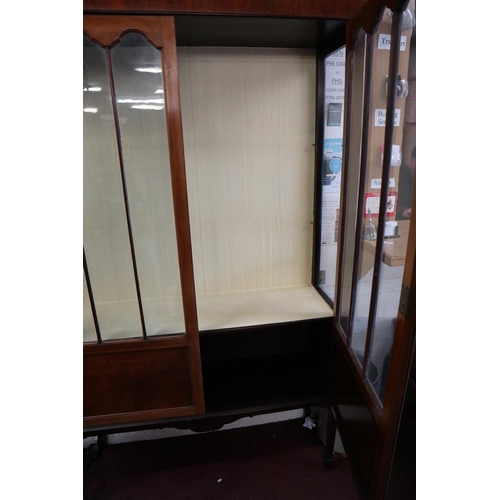 340 - Large china display cabinet - Approx size W: 108cm D: 34cm H: 178cm