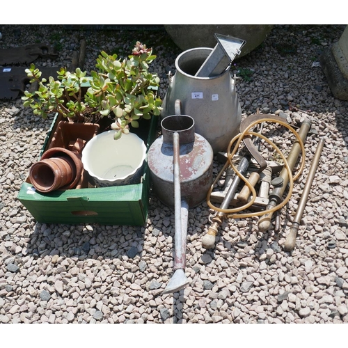 471 - Collection of garden items to include galvanised watering can, terracotta pots etc