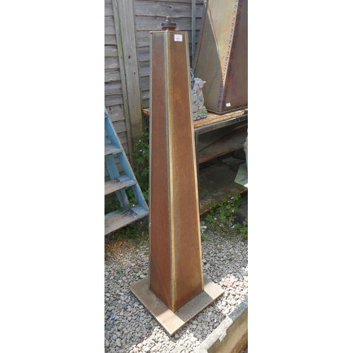 474 - Metal obelisk - Approx height 144cm