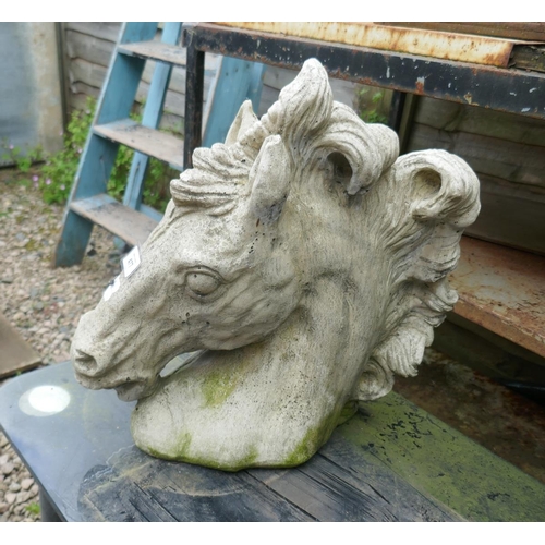 477 - Stone horses head - Approx height 40cm