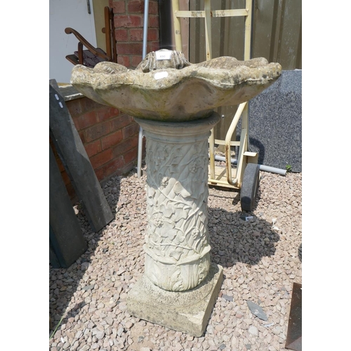 490 - Stone birdbath