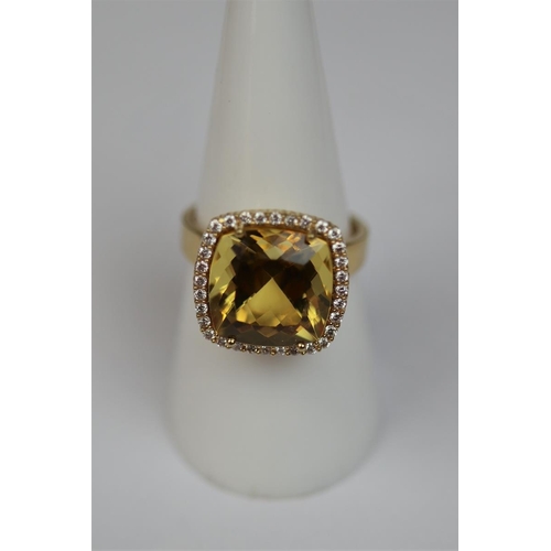 70 - Fine 18ct gold citrine & diamond set ring - Size N