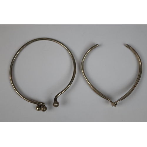 72 - 2 silver bangles