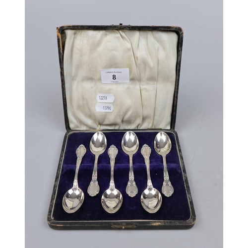8 - Cased set of silver hallmarked spoons - Approx weight of silver 94g