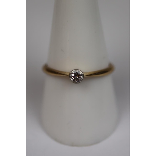 84 - 18ct gold diamond solitaire ring - Size S