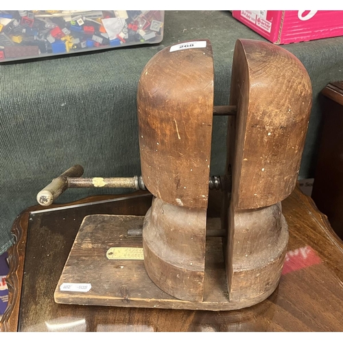 268 - Vintage hat stretcher