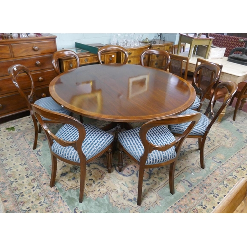 368 - Good quality reproduction circular mahogany dining table with 8 balloon back chairsTable diameter ap... 