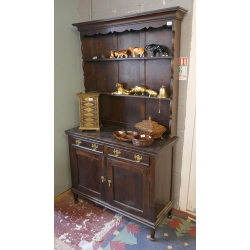 505 - Oak dresser