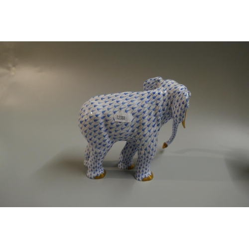 210 - Herend hand painted elephant - Approx height: 16cm