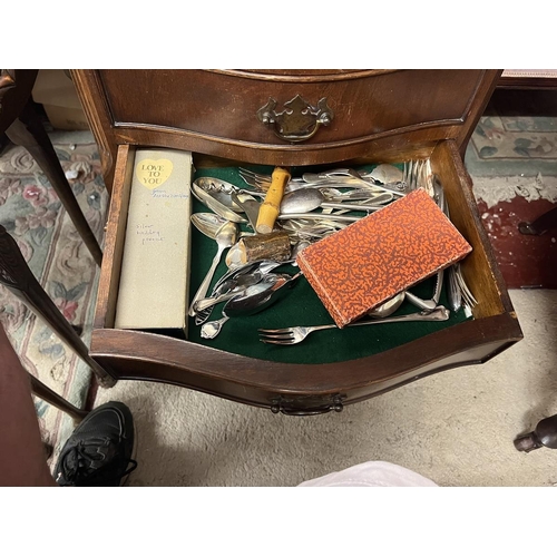 270 - Small mahogany chest containing cutlery 