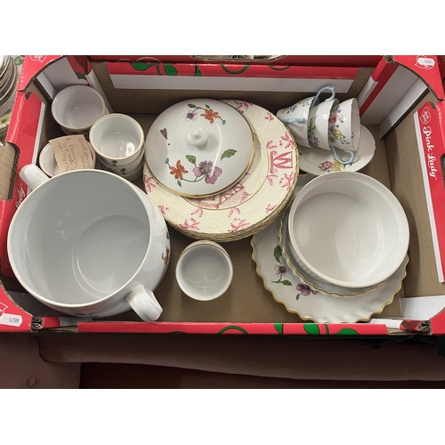 272 - Collectable to include Tuscan tea service, Royal Worcester etc