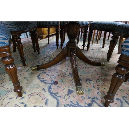 368 - Good quality reproduction circular mahogany dining table with 8 balloon back chairsTable diameter ap... 