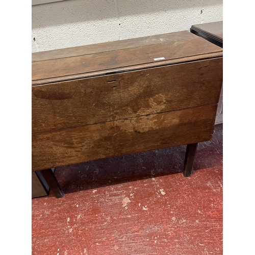 405 - Oak drop leaf table