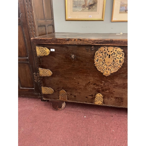 420 - Early antique oak chest - Approx size W: 145cm D: 74cm H: 87cm