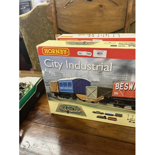 451 - Boxed Hornby train set - City Industrial