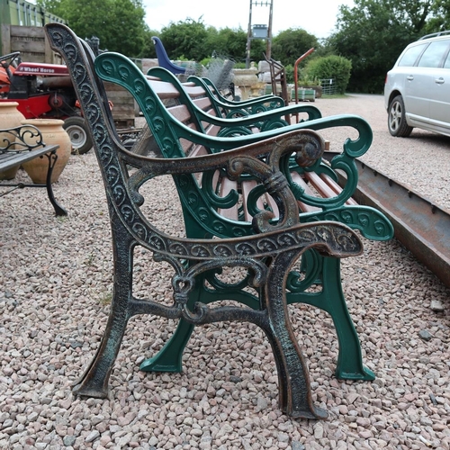 210 - Garden suit - 2 small bench seats & a bench together with pair of cast iron bench ends