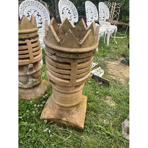 458 - Pair of crown top chimney pots - Approx height: 73cm