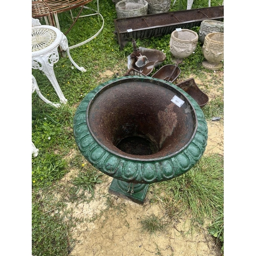 461 - Cast iron pedestal planter - Approx height: 61cm