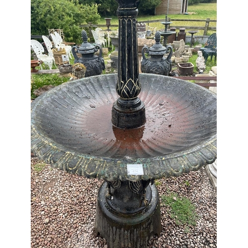 474 - Very large cast iron water fountain adorned with birds - Approx height: 250cm