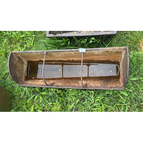 594 - Antique cast iron feeding trough