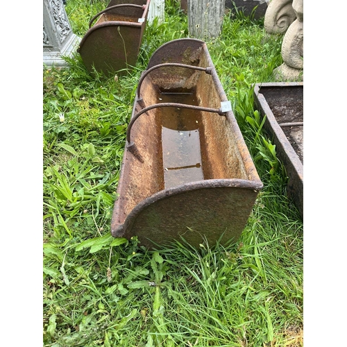 594 - Antique cast iron feeding trough