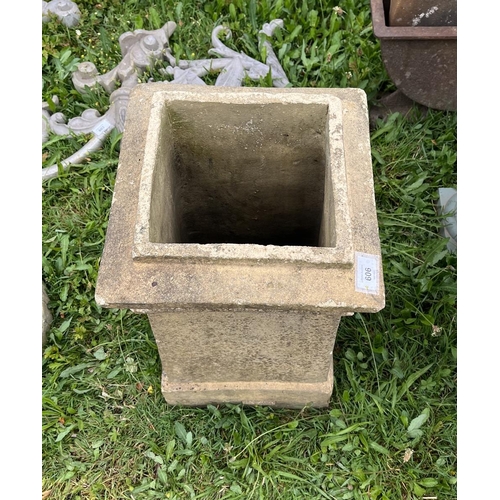 606 - Square chimney pot