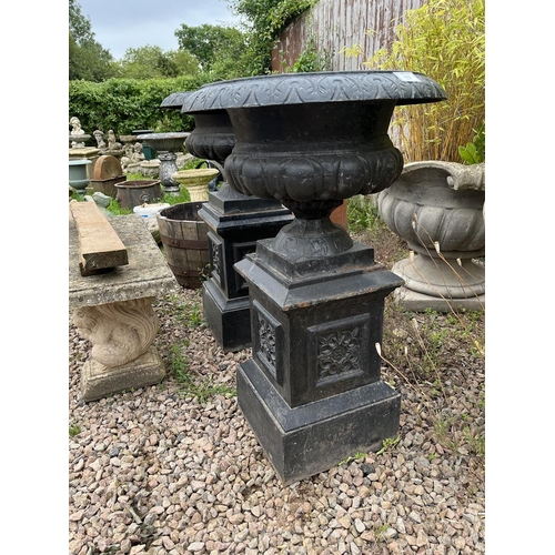 635 - Pair of cast iron pedestal planters - Approx height: 95cm