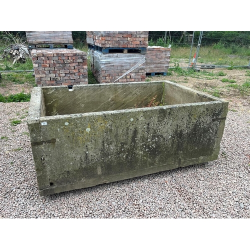 644 - Very large antique stone trough - Approx size: W: 200cm D: 136cm H: 73cm