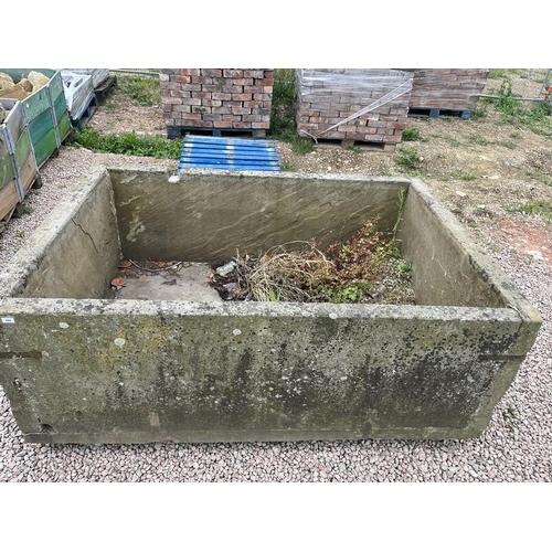 644 - Very large antique stone trough - Approx size: W: 200cm D: 136cm H: 73cm